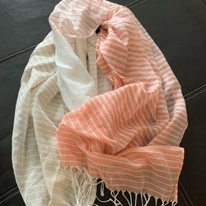 Striped light scarf